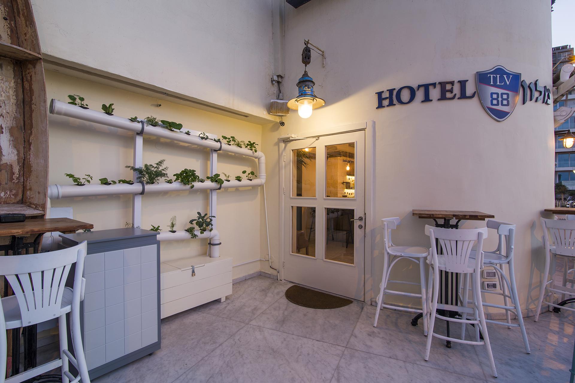 Dream Beach 98 Hotel And Spa Tel Aviv Exterior foto