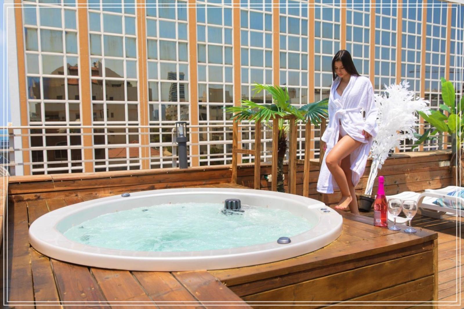 Dream Beach 98 Hotel And Spa Tel Aviv Exterior foto