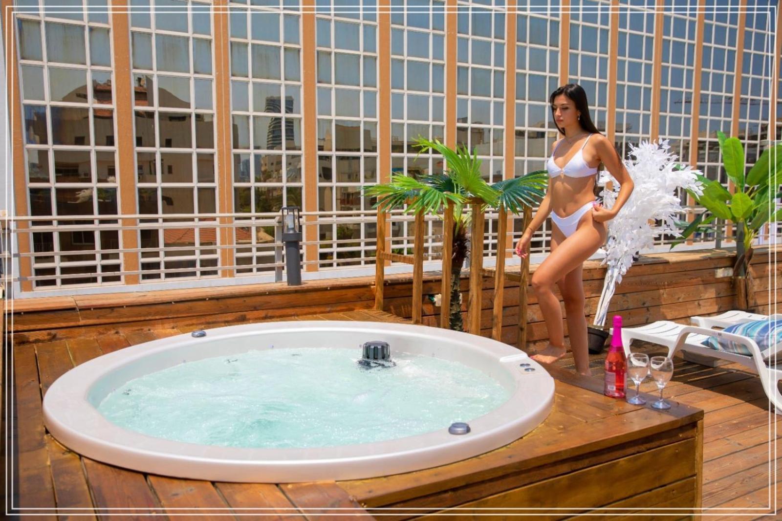 Dream Beach 98 Hotel And Spa Tel Aviv Exterior foto
