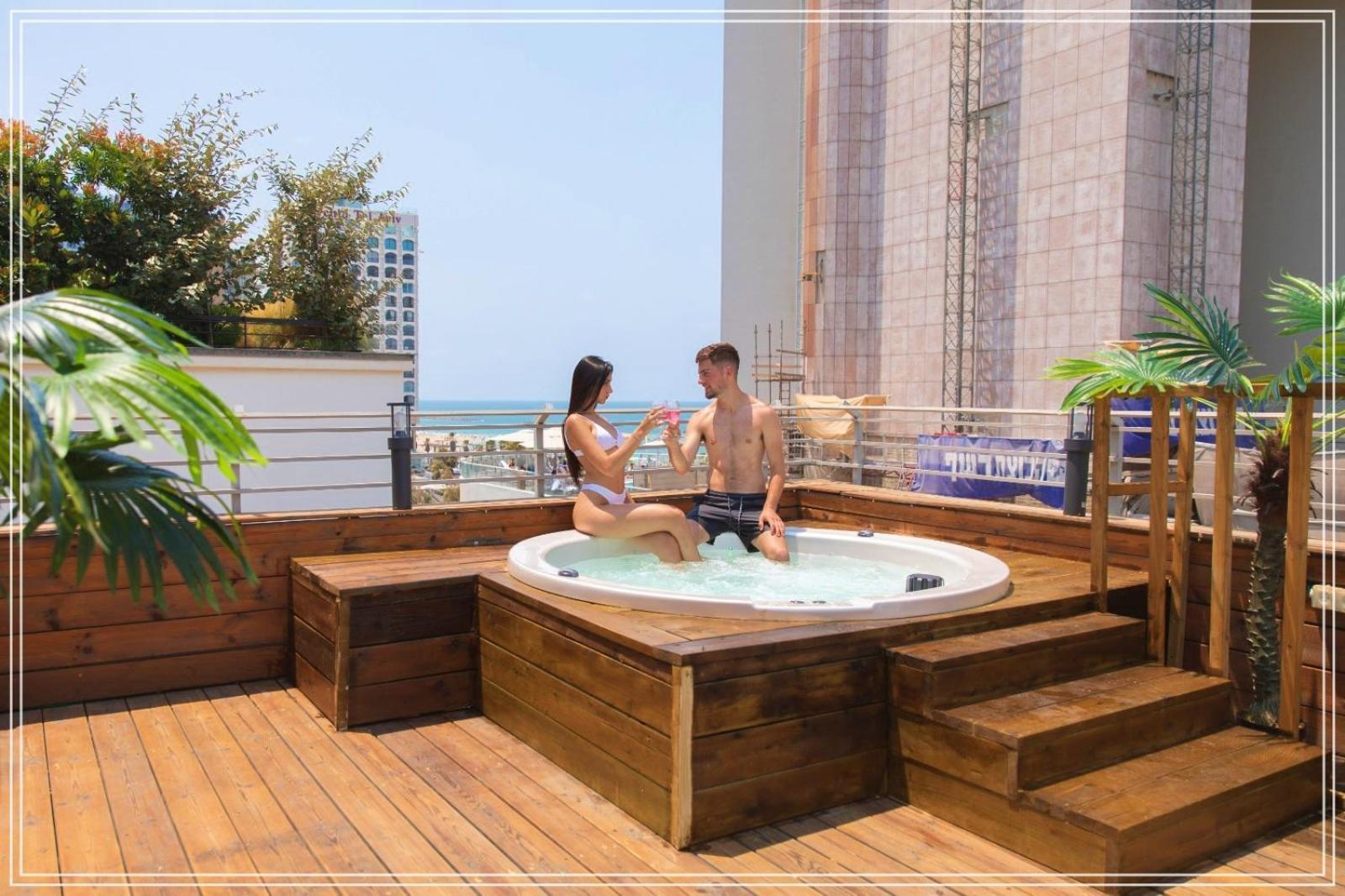 Dream Beach 98 Hotel And Spa Tel Aviv Exterior foto